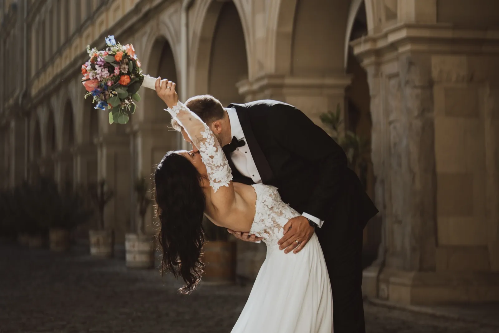Caro & Dominik Hochzeitsfoto Würzburg Juliusspital – Light Hunters